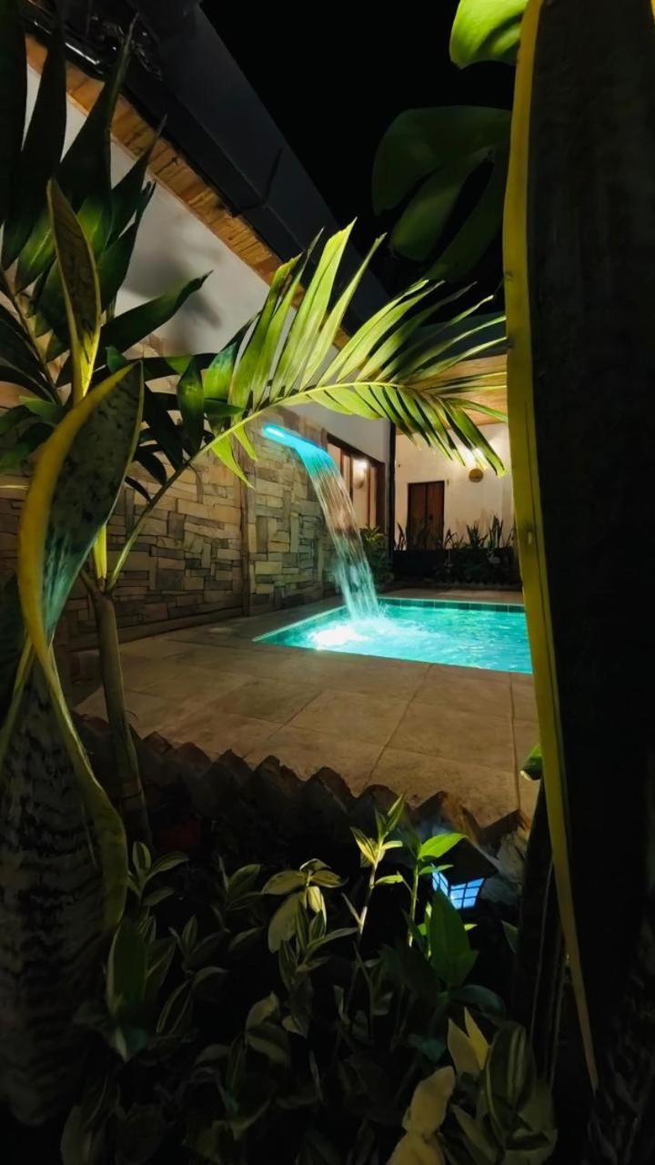 Hotel Alcazar Real Utica Exterior foto